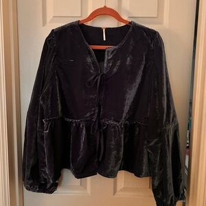 Elegant Black Velvet Women's Top